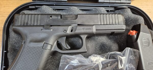 Prix SPÉCIAL! Pistolet Glock 17 Gen5 FS - 2 chargeurs 17 coups - Cal 9X19 - Le grand classique de la maison ! - ARME NEUVE ! – Image 9