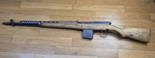 Emblématique fusil semi-automatique soviétique SVT-40 - Arsenal de Tula en 1944 - Mono-matricule (sans crayon électrique) - calibre d'origine 7,62x54r - TBE+