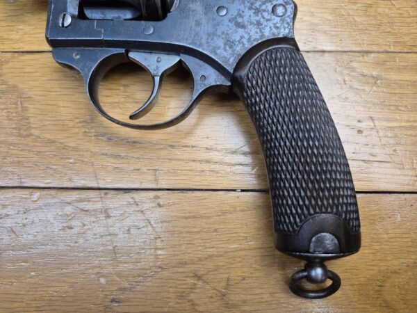 Revolver civil dit modèle 1892 d'ordonnance français – 8mm92 – Par Lamure et Gidrol – Qualité stéphanoise! – Rare catégorie D – A nettoyer mais BE / BE+ – Image 17