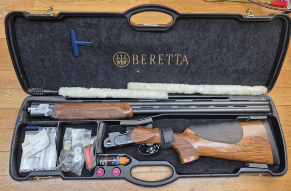 Très beau fusil de fosse Beretta 692 "Black Edition" - Superposé en canon de 76cm - Cal. 12/70 -  Avec valise Beretta et nombreux accessoires - Excellent état proche du neuf ! - TBE ++