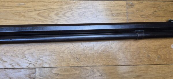 Belle et rare Winchester Model 1894 – Version rifle à canon octogonal (!) – Fabrication Winchester New Haven de ... 1896 ! – Une des toutes premières ! – Cal.38-55WCF PN! – POUDRE NOIRE – Beaux Bois – Canon superbe – Mécanisme intraitable – Très beaux marquages sur beau bronzage - Arme à nettoyer en excellent état ! – TBE + – Image 10