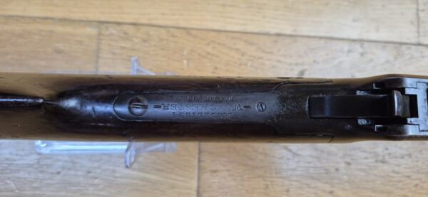 Belle et rare Winchester Model 1894 – Version rifle à canon octogonal (!) – Fabrication Winchester New Haven de ... 1896 ! – Une des toutes premières ! – Cal.38-55WCF PN! – POUDRE NOIRE – Beaux Bois – Canon superbe – Mécanisme intraitable – Très beaux marquages sur beau bronzage - Arme à nettoyer en excellent état ! – TBE + – Image 21