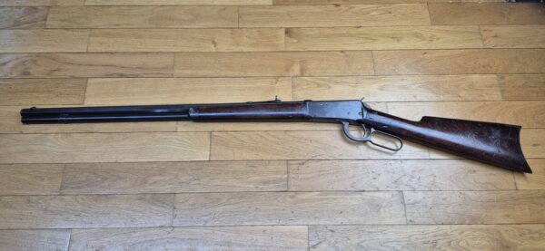 Belle et rare Winchester Model 1894 – Version rifle à canon octogonal (!) – Fabrication Winchester New Haven de ... 1896 ! – Une des toutes premières ! – Cal.38-55WCF PN! – POUDRE NOIRE – Beaux Bois – Canon superbe – Mécanisme intraitable – Très beaux marquages sur beau bronzage - Arme à nettoyer en excellent état ! – TBE + – Image 29