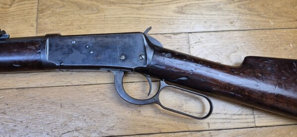 Belle et rare Winchester Model 1894 – Version rifle à canon octogonal (!) – Fabrication Winchester New Haven de ... 1896 ! – Une des toutes premières ! – Cal.38-55WCF PN! – POUDRE NOIRE – Beaux Bois – Canon superbe – Mécanisme intraitable – Très beaux marquages sur beau bronzage - Arme à nettoyer en excellent état ! – TBE + – Image 32