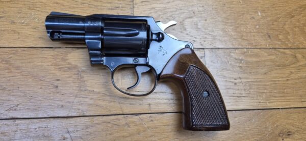 Très beau Révolver Colt Detective Special - Cal.38SP - Arme de 1975 - Top fabrication - Le 1er des "Subnose" - Canon 2 pouces - Neuf - TBE+++ – Image 2