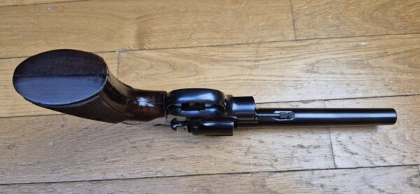 Mythique revolver Colt Officer Model Match - Cal. 22LR - Canon lourd - Arme de Hartford en 1966 - Esthétique et mécanique de pointe - Pièce rare dédiée au tir et à l'entrainement dans une fabrication de très grande qualité - Excellent état proche du neuf - TBE +++ – Image 8