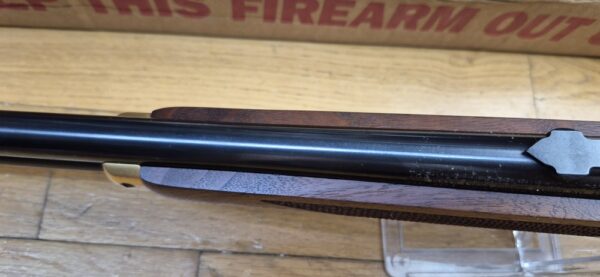Superbe carabine à levier sous garde Marlin modèle 1894 S – Très rare série commémorative "Shérif Bat Masterson" - Exemplaire 031 sur 500 produites seulement - Arme de 1994 - Poinçon 'JM' pour Marlin par Marlin - Cal.44 mag – 9+1 coups – Bois de noyer de grade supérieur avec plaque de couche amortisseuse maison – Mécanique de rêve – Canon de 51 cm Micro-grooves somptueux – Boite d'origine et documents - Pièce d'exception en état neuf - TBE+++ – Image 23
