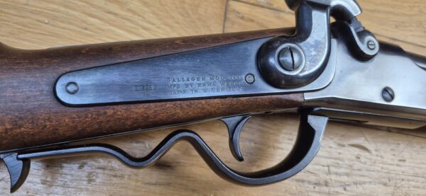 Très belle carabine Gallagher - Poudre noire et cartouches métalliques - Cal .54 - Arme de cavalerie de l'Union durant la Guerre de Sécession et de la guerre franco-prussienne de 1870-1871 -  Rare fabrication Erma à canon Lothar Walther pour Navy Arms - Arme de 1978 très rare et en excellent état - TBE ++