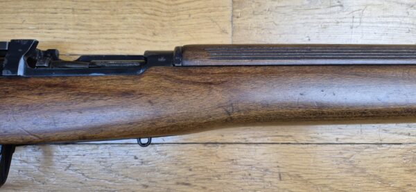 Beau Fusil Lee-Enfield N°8 MKI - Arme d'entrainement réglementaire britannique - Cal .22LR - Fabrication Fazakerley de 1952 - Bel exemplaire militaire "civilisé" - Dioptre militaire de qualité - Très beau canon et bonne mécanique - beau bois - TBE – Image 5
