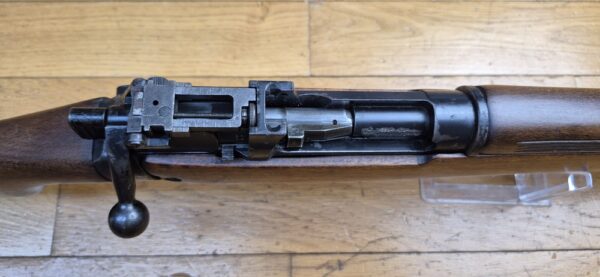 Beau Fusil Lee-Enfield N°8 MKI - Arme d'entrainement réglementaire britannique - Cal .22LR - Fabrication Fazakerley de 1952 - Bel exemplaire militaire "civilisé" - Dioptre militaire de qualité - Très beau canon et bonne mécanique - beau bois - TBE – Image 14