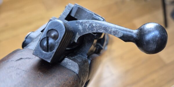 Beau Fusil Lee-Enfield N°8 MKI - Arme d'entrainement réglementaire britannique - Cal .22LR - Fabrication Fazakerley de 1952 - Bel exemplaire militaire "civilisé" - Dioptre militaire de qualité - Très beau canon et bonne mécanique - beau bois - TBE – Image 18