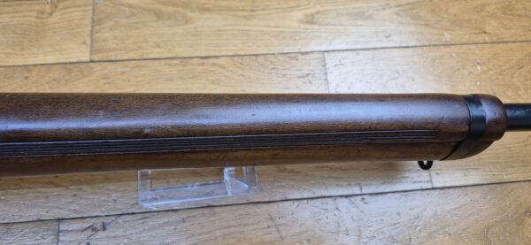 Beau Fusil Lee-Enfield N°8 MKI - Arme d'entrainement réglementaire britannique - Cal .22LR - Fabrication Fazakerley de 1952 - Bel exemplaire militaire "civilisé" - Dioptre militaire de qualité - Très beau canon et bonne mécanique - beau bois - TBE – Image 19