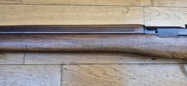 Beau Fusil Lee-Enfield N°8 MKI - Arme d'entrainement réglementaire britannique - Cal .22LR - Fabrication Fazakerley de 1952 - Bel exemplaire militaire "civilisé" - Dioptre militaire de qualité - Très beau canon et bonne mécanique - beau bois - TBE – Image 29