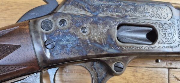 Exceptionnelle carabine à levier sous garde Marlin modèle 1894 S – Rare série commémorative "1894 CENTURY LIMITED" - Exemplaire 2.152 sur 2.500 produites seulement - Arme de 1994 - Poinçon 'JM' pour Marlin par Marlin - Cal. .44-40WCF – 9+1 coups – Bois de noyer de grade supérieur – Mécanique de rêve – Canon de 62 cm Micro-grooves somptueux – Boite d'origine en TBE ausssi et documents - Pièce d'exception en état neuf - TBE+++ – Image 5