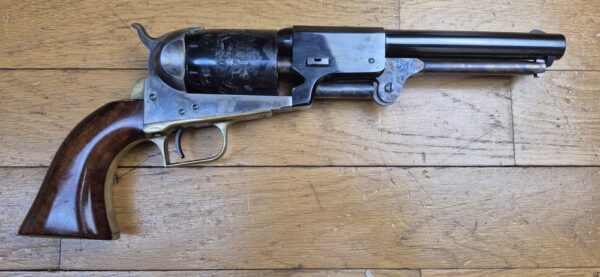 Beau revolver Colt 1847 - Modèle Dragoon 1er Model - Rare variante "USMR" en barillet - Fabrication Uberti - Arme de 1991 - 6 coups - Cal .44 - Poudre noire - Bonne fabrication début des années 90 - TBE – Image 2