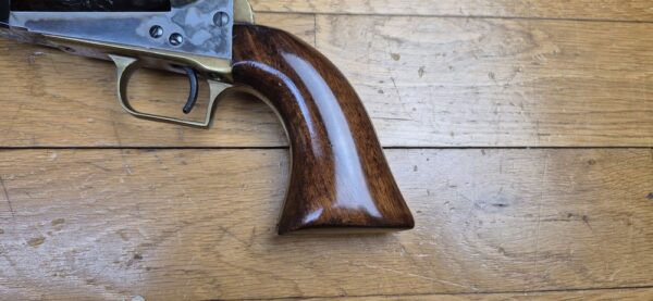 Beau revolver Colt 1847 - Modèle Dragoon 1er Model - Rare variante "USMR" en barillet - Fabrication Uberti - Arme de 1991 - 6 coups - Cal .44 - Poudre noire - Bonne fabrication début des années 90 - TBE – Image 19