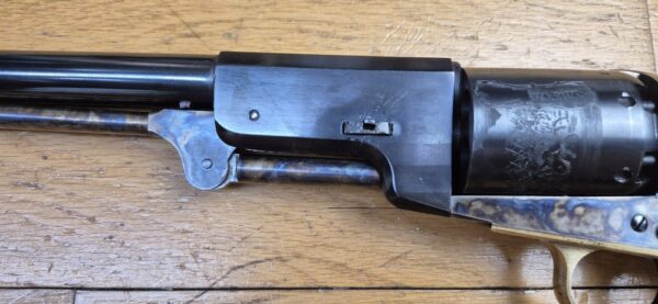Énorme Révolver Colt Walker - Cal .44 PN - Fabrication Army San Marco de 1989 - Bronzage et jaspage superbes et présents à 100% - Excellente mécanique - Énorme canon 9 pouces avec rayures bien nettes - Très peu tiré - TBE- – Image 21