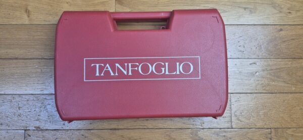 Très beau Pistolet Tanfoglio - Modèle 1911 Witness Custom - Cal.45 ACP - Tout acier - Plaquettes impeccables - Excellente mécanique et esthétique - Canon superbe - Deux chargeurs et mallette d'origine - Un des meilleurs rapports qualité / Prix du marché - TBE+ – Image 17