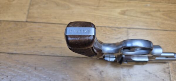 Très beau revolver Smith & Wesson M66 (Tout court!) subnose dit "Combat Stainless Magnum" - 6 coups en .357 mag / 38 Sp - Canon 2,5 pouces à très belles rayures - Finition métal inox poli - M66 tout court de 1974 à 1977 - Le vrai "Hand Canon" en très bon état  - TBE+ – Image 6