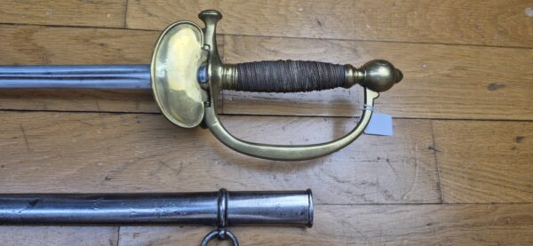 Épée d'officier du Service de Santé des Armées - Modèle 1872 - Lame à double gorge conforme au règlement - Clavette fonctionnelle - Fourreau conforme et au modèle - Vers 1885-1910 - TBE – Image 9