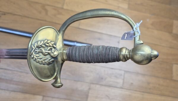 Épée d'officier du Service de Santé des Armées - Modèle 1872 - Lame à double gorge conforme au règlement - Clavette fonctionnelle - Fourreau conforme et au modèle - Vers 1885-1910 - TBE – Image 13