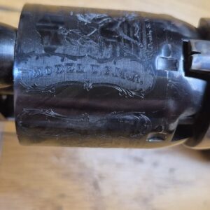 Beau revolver Colt 1847 - Modèle Dragoon 1er Model - Rare variante "USMR" en barillet - Fabrication Uberti - Arme de 1991 - 6 coups - Cal .44 - Poudre noire - Bonne fabrication début des années 90 - TBE