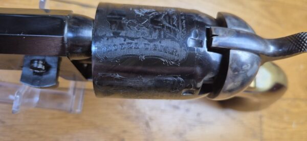 Beau revolver Colt 1847 - Modèle Dragoon 1er Model - Rare variante "USMR" en barillet - Fabrication Uberti - Arme de 1991 - 6 coups - Cal .44 - Poudre noire - Bonne fabrication début des années 90 - TBE