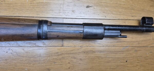 Belle carabine K98 - Période III° Reich - Code BYF 43 - Fabrication Mauser Oberndorf de 1943 - Mono-matricule - Superbe état mécanique - Crosse réparée - Beau canon - Très belle rayures - Belle arme 100% période - TBE – Image 8