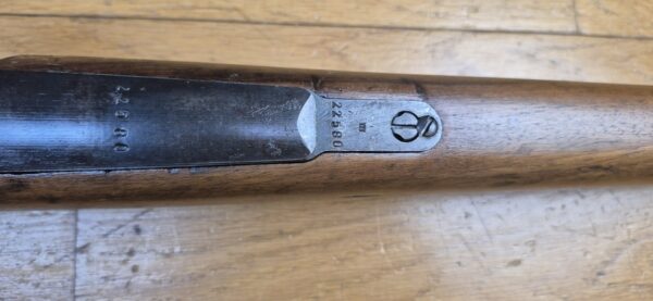 Belle carabine K98 - Période III° Reich - Code BYF 43 - Fabrication Mauser Oberndorf de 1943 - Mono-matricule - Superbe état mécanique - Crosse réparée - Beau canon - Très belle rayures - Belle arme 100% période - TBE – Image 13
