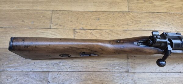Belle carabine K98 - Période III° Reich - Code BYF 43 - Fabrication Mauser Oberndorf de 1943 - Mono-matricule - Superbe état mécanique - Crosse réparée - Beau canon - Très belle rayures - Belle arme 100% période - TBE – Image 16
