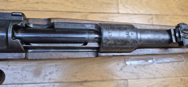 Belle carabine K98 - Période III° Reich - Code BYF 43 - Fabrication Mauser Oberndorf de 1943 - Mono-matricule - Superbe état mécanique - Crosse réparée - Beau canon - Très belle rayures - Belle arme 100% période - TBE – Image 20