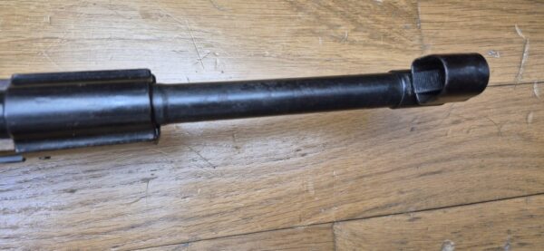 Belle carabine K98 - Période III° Reich - Code BYF 43 - Fabrication Mauser Oberndorf de 1943 - Mono-matricule - Superbe état mécanique - Crosse réparée - Beau canon - Très belle rayures - Belle arme 100% période - TBE – Image 24