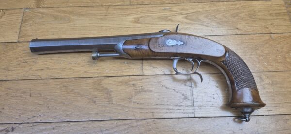 Magnifique pistolet d'officier de cavalerie 1833 - 1er Type - Manufacture Royale de Maubeuge - Des premières fabrications - Superbe canon en acier ruban rayé 48 "cheveux"-  Bronzage d'origine - Aucune oxydation - Beaux poinçons - TBE+ – Image 20
