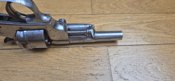 Bon revolver réglementaire Modèle 1873 - calibre 11mm73 - intégralement mono matricule - Encore du jaune paille - MAS en 1878 - Bonne mécanique, beau canon et belles chambres - BE – Image 8