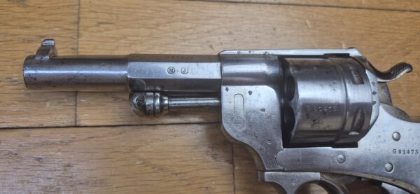 Bon revolver réglementaire Modèle 1873 - calibre 11mm73 - intégralement mono matricule - Encore du jaune paille - MAS en 1878 - Bonne mécanique, beau canon et belles chambres - BE – Image 18