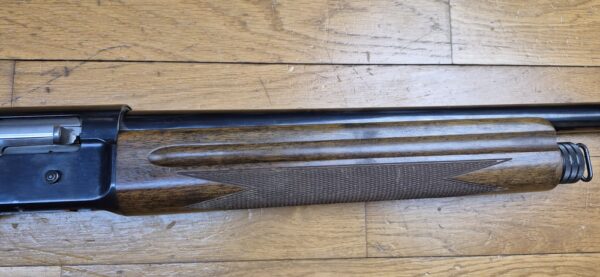 Iconique Fusil semi automatique Browning Auto 5 - Cal 12/70 - 2+1 Catégorie C - Arme de 1972 en excellent état -  Splendide canon - Mécanisme intraitable - Belles finitions - Très peu servi -  TBE ++ – Image 8
