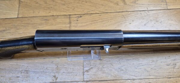 Iconique Fusil semi automatique Browning Auto 5 - Cal 12/70 - 2+1 Catégorie C - Arme de 1972 en excellent état -  Splendide canon - Mécanisme intraitable - Belles finitions - Très peu servi -  TBE ++ – Image 21