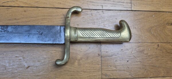 Splendide et peu courant glaive d'artillerie prussien dit Seitengewehr 1864 - Arme des guerres de 1870/71 et 1914-1918 - Fabrication Weyersberg à Solingen - Arme prussienne de 1889 - 51° d'artillerie de Strasbourg ! -  Rare mono-matricule arme et fourreau  - TBE/TBE+ – Image 3