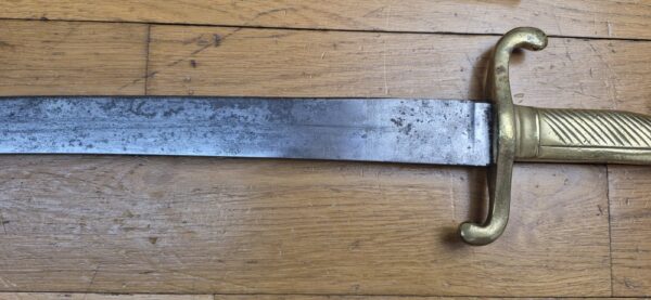 Splendide et peu courant glaive d'artillerie prussien dit Seitengewehr 1864 - Arme des guerres de 1870/71 et 1914-1918 - Fabrication Weyersberg à Solingen - Arme prussienne de 1889 - 51° d'artillerie de Strasbourg ! -  Rare mono-matricule arme et fourreau  - TBE/TBE+ – Image 4