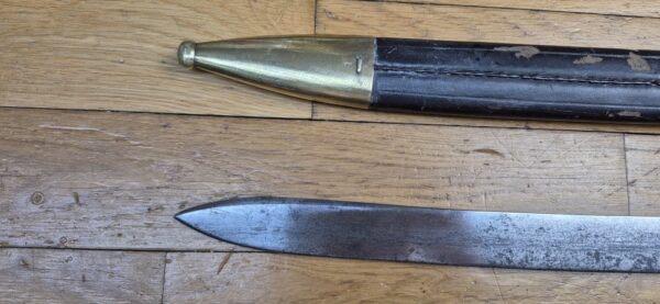 Splendide et peu courant glaive d'artillerie prussien dit Seitengewehr 1864 - Arme des guerres de 1870/71 et 1914-1918 - Fabrication Weyersberg à Solingen - Arme prussienne de 1889 - 51° d'artillerie de Strasbourg ! -  Rare mono-matricule arme et fourreau  - TBE/TBE+ – Image 12