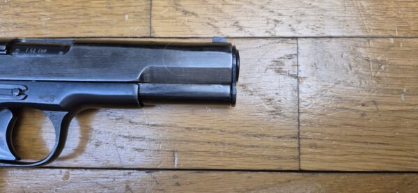 Beau Pistolet Tokarev TT-33 - Arme soviétique de 1945 - Cal. 7,62TT - Arsenal de Ijevsk -  Excellente apparence sans marques de manipulation - Très bonne mécanique - Canon superbe - Plaquettes d'origine - TBE+ – Image 21