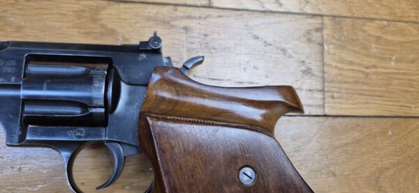 Rare revolver soviétique TOZ-36 - Arme de compétition simple action en Système Nagant - Cal. 7,62x38 Nagant - Tula - 6 Coups (et pas 7!) - Poignée compétition - Arme très rare en TBE. – Image 4