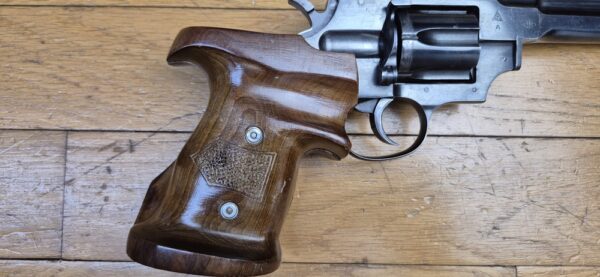 Rare revolver soviétique TOZ-36 - Arme de compétition simple action en Système Nagant - Cal. 7,62x38 Nagant - Tula - 6 Coups (et pas 7!) - Poignée compétition - Arme très rare en TBE. – Image 20