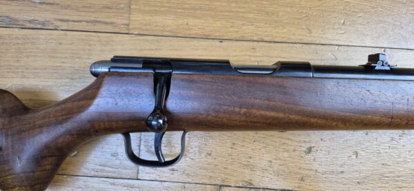 Rare carabine d'entrainement Heym 52 - Arme similaire au modèle "Police 1952" - Cal .22 LR - Production Heym très limitée vers 1955 - Bois de noyer superbe - Bretelle d'origine - Quasi neuve - TBE++ – Image 4