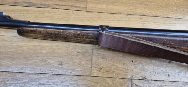 Peu courante carabine des Douanes "ZollKarabiner" Heym 1952 - Arme rare de la période avant la re-crétion de la Bundeswher en 1955 - Cal. 8x57 IS -  Fabrication ultra qualitative de Heim -  Mécanique et ajustements parfaits - Canon superbe - Mono-matricule - Dernière représentante du système 98 en Allemagne - Rare arme réglementaire en TBE++ – Image 27