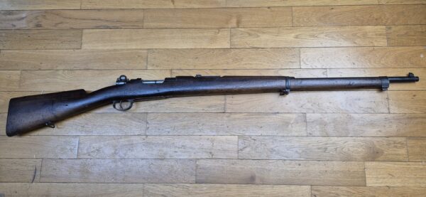 Peu courant Fusil Mauser Espagnol M1893 - Calibre d'origine 7x57 Mauser (rare) - Configuration règlementaire - Oviedo 1928 - Très bon état mécanique et bon canon -  Bronzage d'origine à 95% - Une arme surprenamment moderne - TBE – Image 2