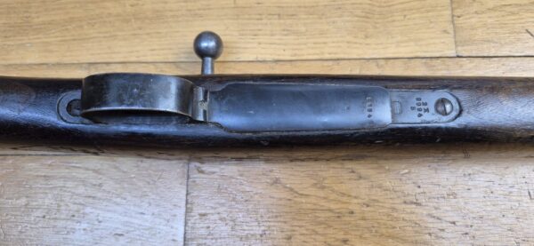 Peu courant Fusil Mauser Espagnol M1893 - Calibre d'origine 7x57 Mauser (rare) - Configuration règlementaire - Oviedo 1928 - Très bon état mécanique et bon canon -  Bronzage d'origine à 95% - Une arme surprenamment moderne - TBE – Image 9