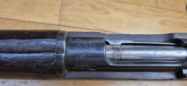 Peu courant Fusil Mauser Espagnol M1893 - Calibre d'origine 7x57 Mauser (rare) - Configuration règlementaire - Oviedo 1928 - Très bon état mécanique et bon canon -  Bronzage d'origine à 95% - Une arme surprenamment moderne - TBE – Image 16