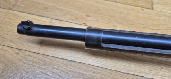 Peu courant Fusil Mauser Espagnol M1893 - Calibre d'origine 7x57 Mauser (rare) - Configuration règlementaire - Oviedo 1928 - Très bon état mécanique et bon canon -  Bronzage d'origine à 95% - Une arme surprenamment moderne - TBE – Image 22