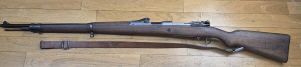Magnifique fusil G98 - Gewehr 1898 - Arsenal Spandau en 1900 - Calibre d'origine 8x57 IS - Intégralement Mono matricule sauf la baguette conforme - Bretelle cuir marron d'origine -  Attribution prestigieuse au 1er Grenadier Kronprinz "1. R. 4. 150."- TBE+ – Image 25